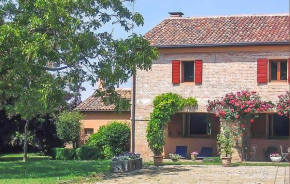 Amazing home in Boara Pisani with 6 Bedrooms
